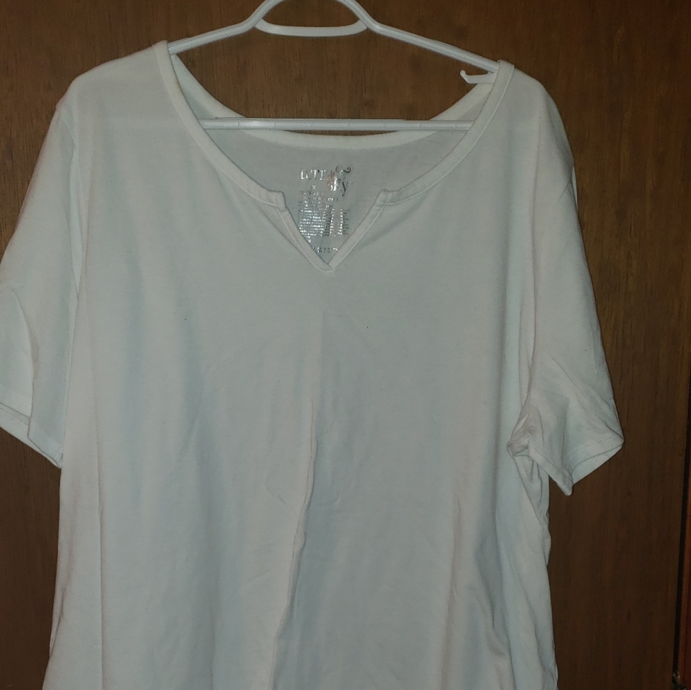 Terra & sky white plus top